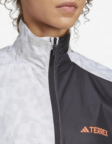 ADIDAS Terrex Trail Running Wind Jacket White/Grey | MegaMall.bg
