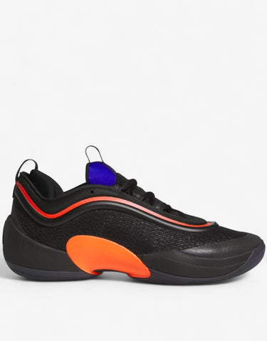 ADIDAS x Donovan Mitchell Issue 6 Basketball Shoes Black | MegaMall.bg